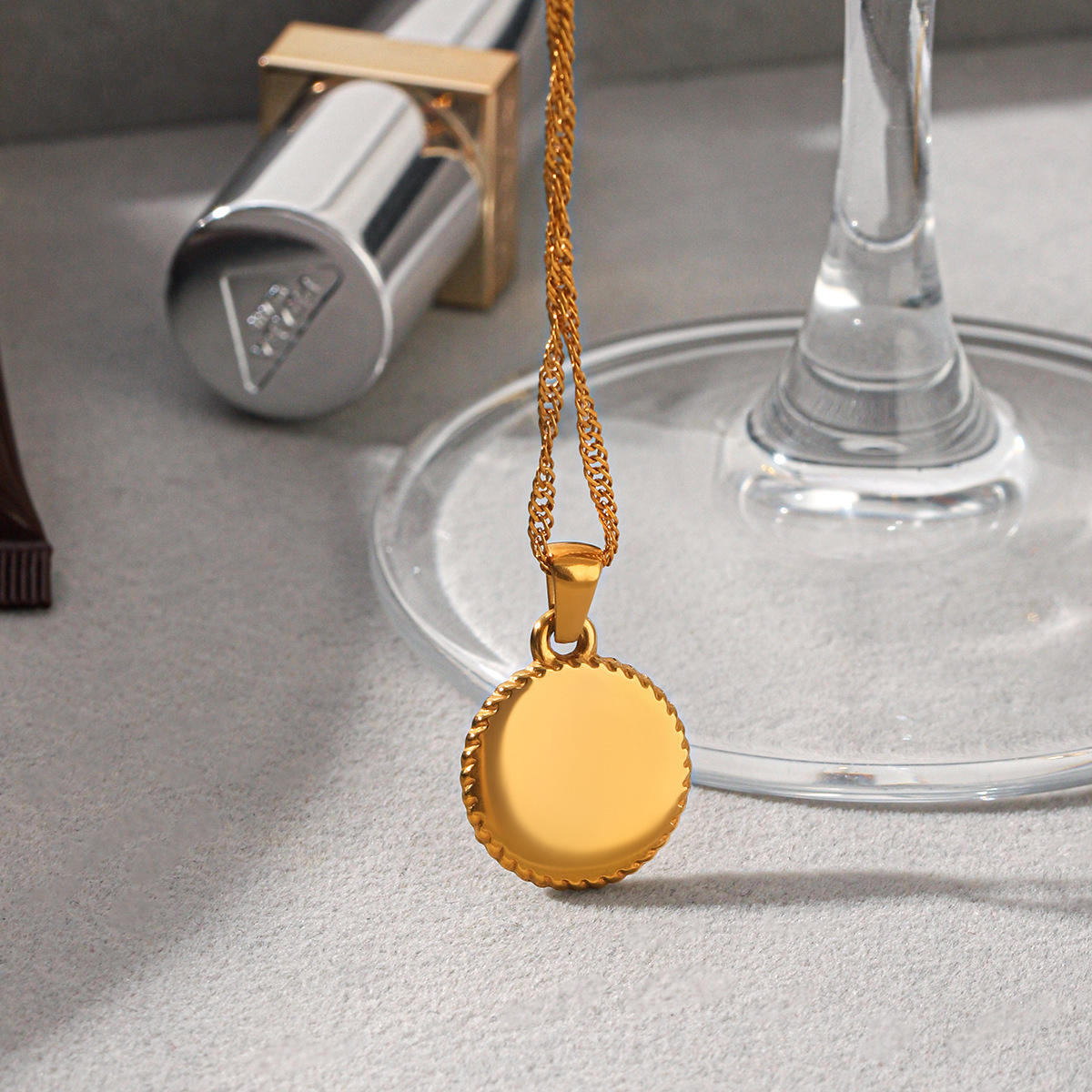 Vintage Fashion Instagram - Franse vintage ketting, niche-ontwerp ronde hanger